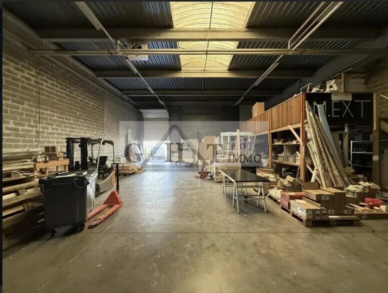 Office in Gennevilliers for lease - Interior Photo - Image 3 of 5