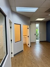 2277 Townsgate Rd, Westlake Village, CA à louer Photo intérieure- Image 2 de 3