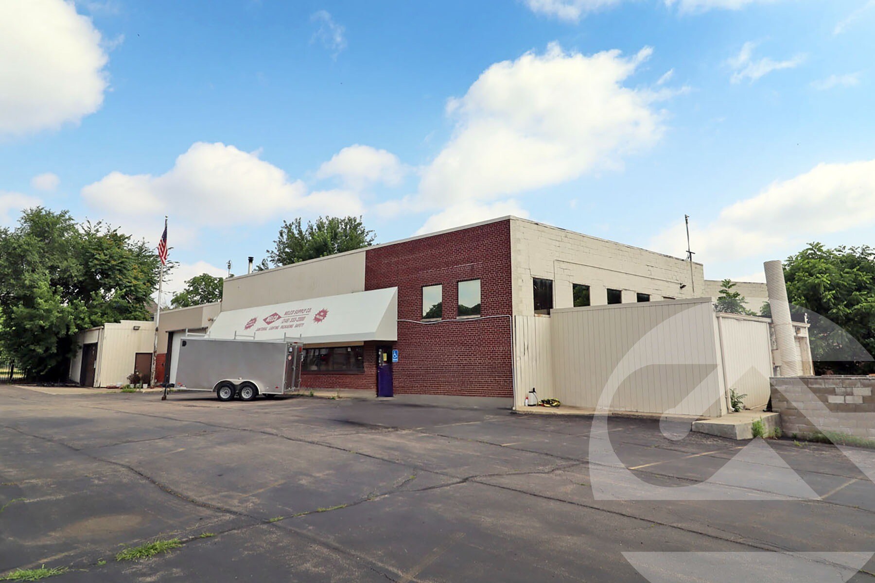 49751 Woodward Ave, Pontiac, MI à louer Photo du bâtiment- Image 1 de 2