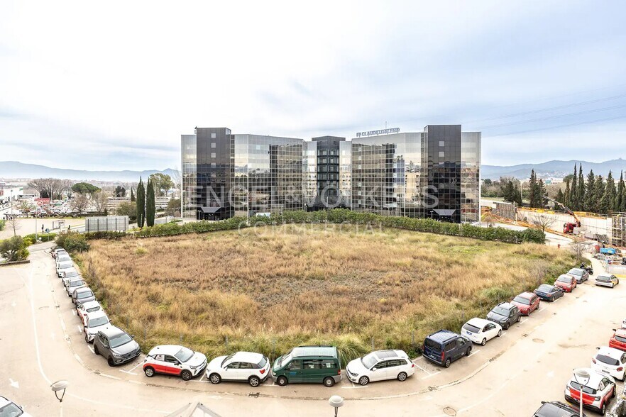 Terrain dans Barberà del Vallès, Barcelona à vendre - Photo du bâtiment - Image 1 de 4
