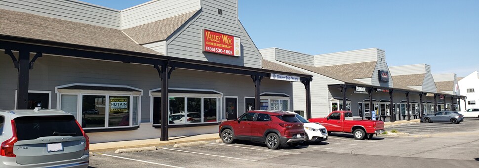 103-127 Long Rd, Chesterfield, MO à louer - Photo du bâtiment - Image 2 de 7