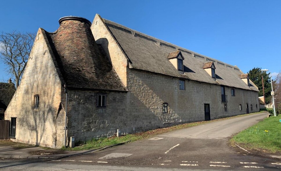 High St, Burwell à louer - Photo principale - Image 1 de 6