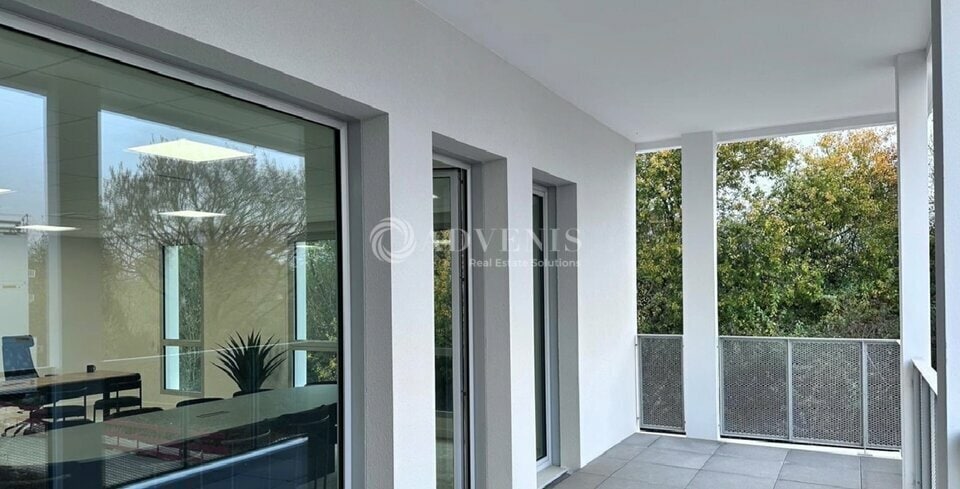 Office in Serris for lease - Building Photo - Image 3 of 8