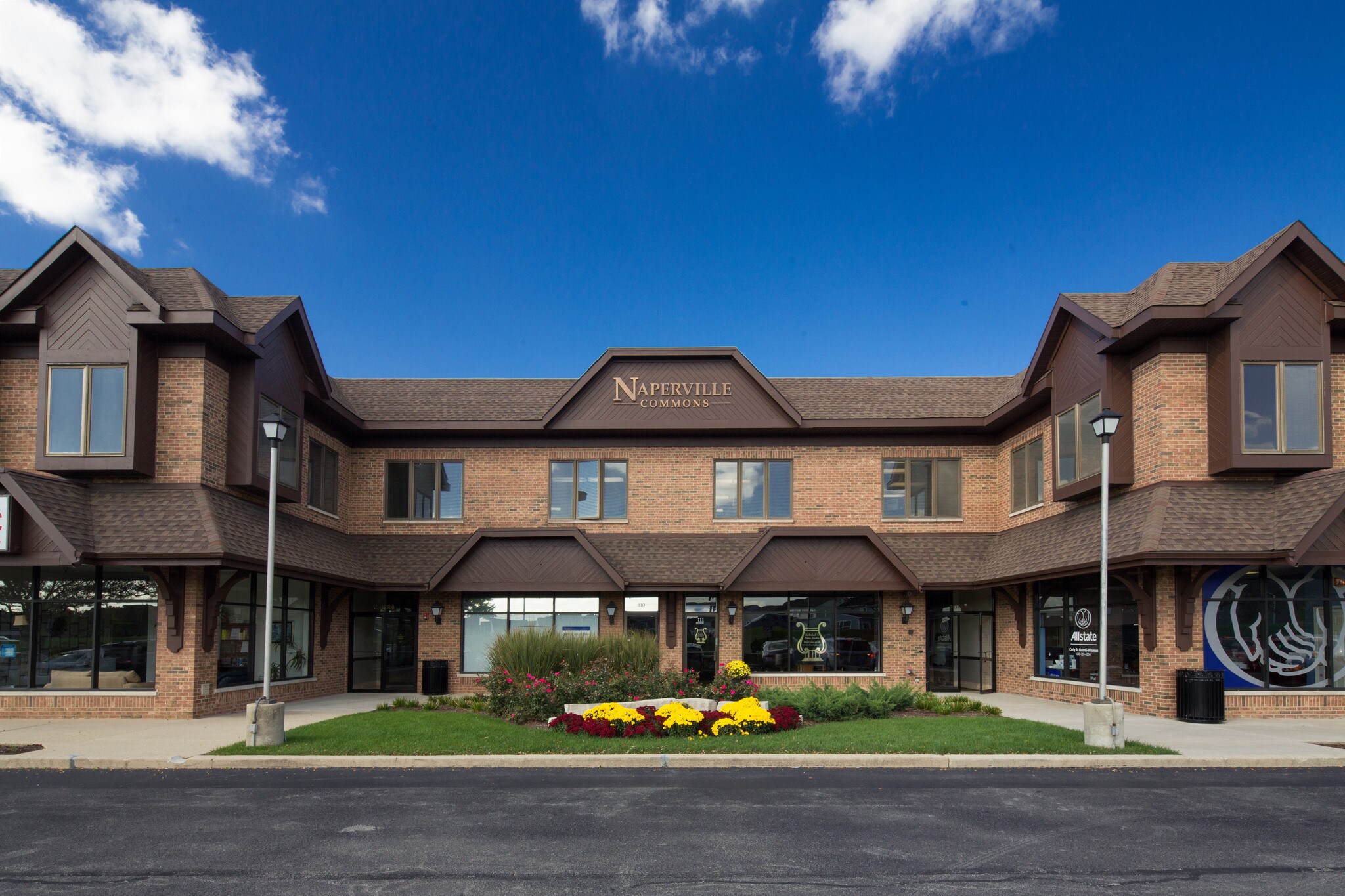 24w500 maple Ave, Naperville, IL for lease Primary Photo- Image 1 of 6
