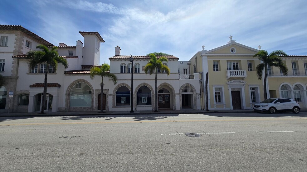 239 S County Rd, Palm Beach, FL à louer - Photo du bâtiment - Image 2 de 13