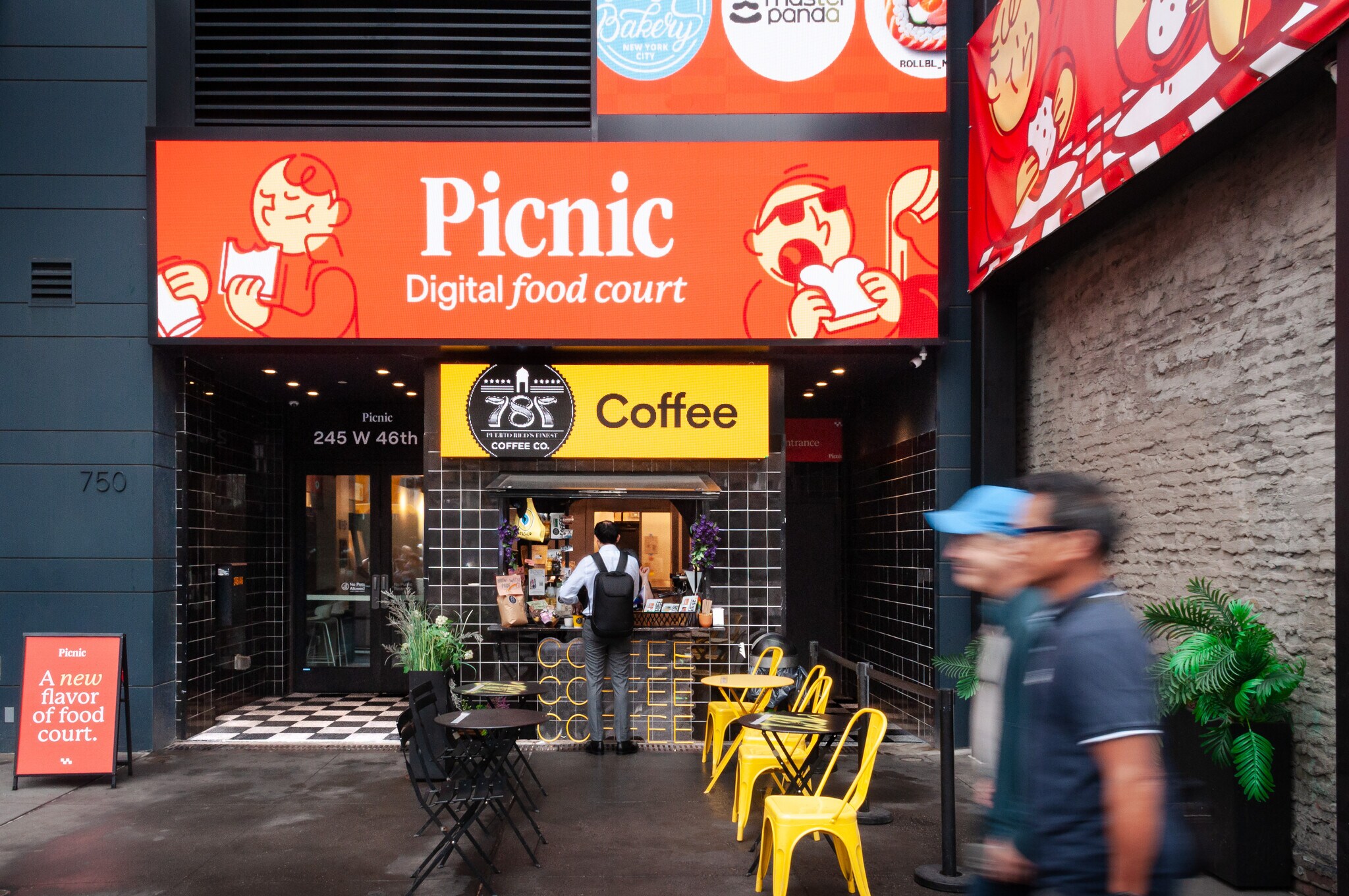 750 8th Ave, New York, NY à louer Photo du bâtiment- Image 1 de 11