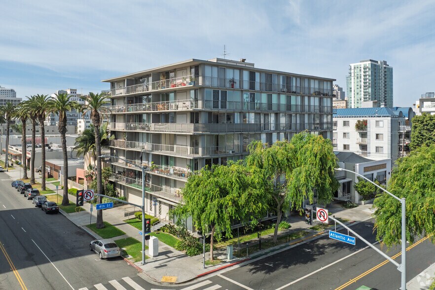375 Atlantic Ave, Long Beach, CA à louer - Photo du bâtiment - Image 3 de 18