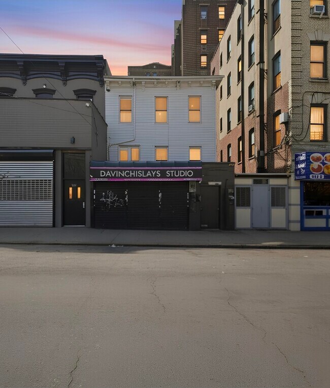 More details for 576 E 169th St, Bronx, NY - Retail for Sale