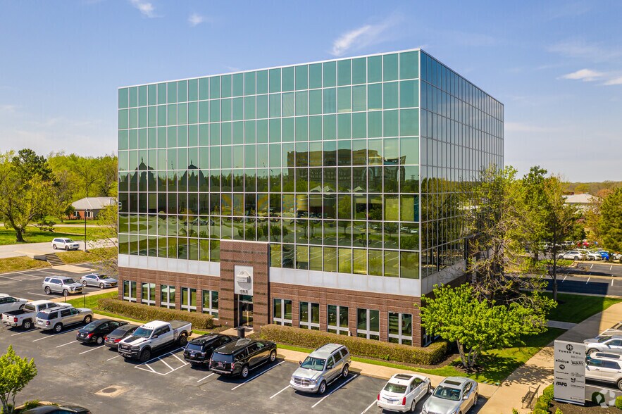 5414 Pinnacle Point Dr, Rogers, AR à louer - Photo du bâtiment - Image 3 de 5