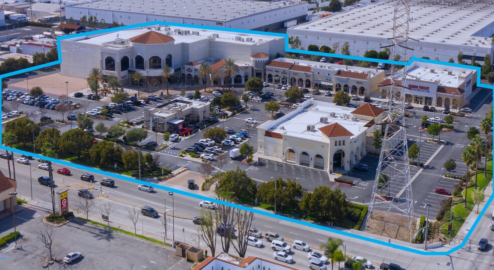 8520-8580 Whittier Blvd, Pico Rivera, CA à louer - Photo du bâtiment - Image 1 de 8