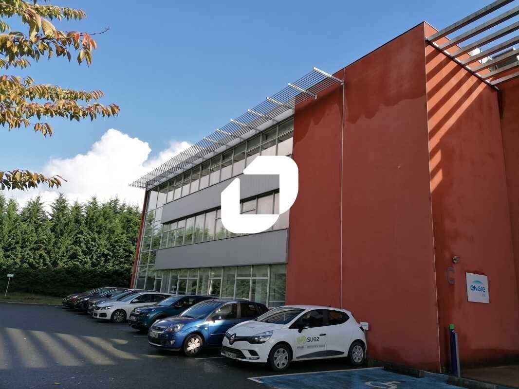 Office in Canéjan for lease Building Photo- Image 1 of 21