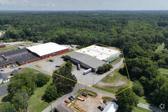 100 E Newberry Ave, Liberty, NC - AÉRIEN Vue de la carte - Image1