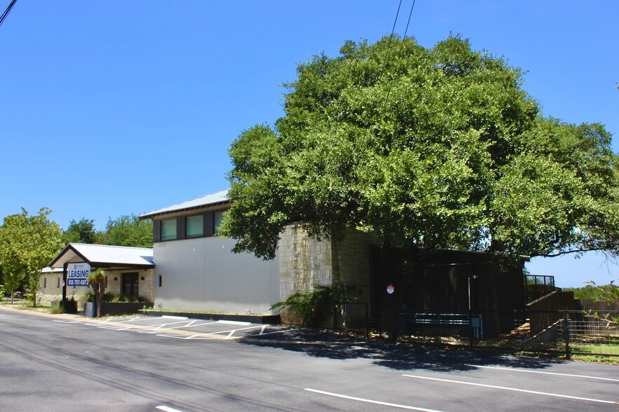 18800 Hamilton Pool Rd, Dripping Springs, TX for lease - Building Photo - Image 2 of 9