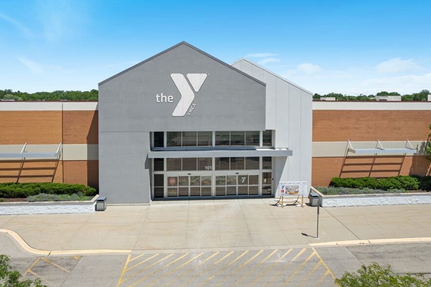 Prairie Towne Center portfolio of 5 properties for sale on LoopNet.ca - Building Photo - Image 2 of 15