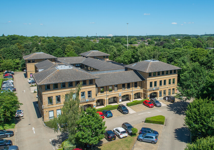 1-15 Rutherford Clos, Stevenage for lease - Aerial - Image 2 of 13