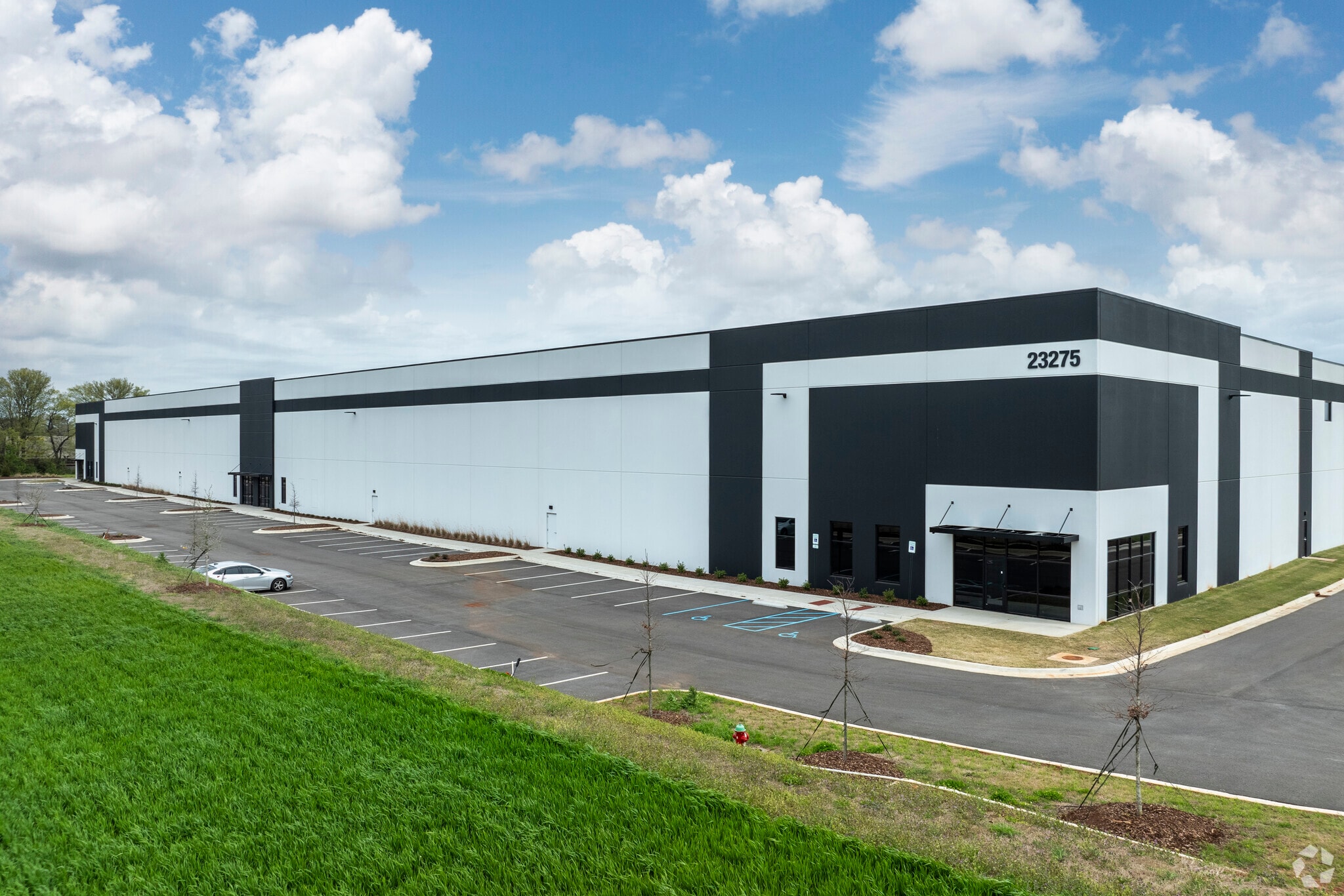 Park 565 portfolio of 2 properties for sale on LoopNet.ca Building Photo- Image 1 of 11