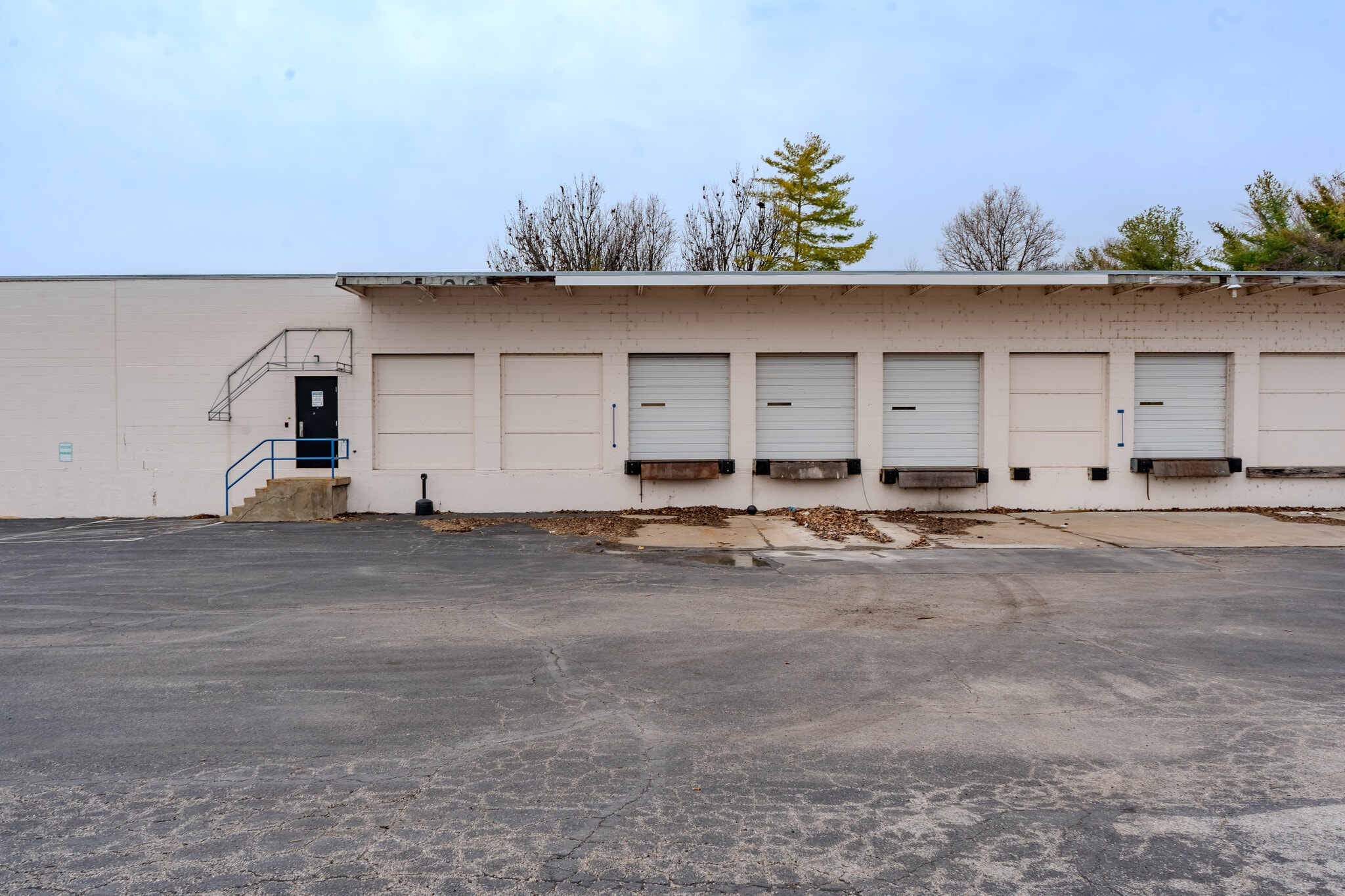 1230 Macklind Ave, Saint Louis, MO for lease Interior Photo- Image 1 of 8