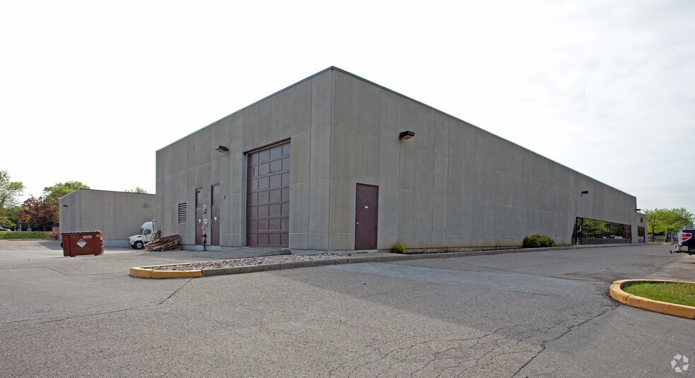 235-265 Hood Rd, Markham, ON à louer - Photo du bâtiment - Image 2 de 7