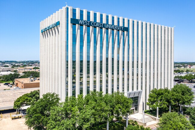 Plus de détails pour 8435 N Stemmons Fwy, Dallas, TX - Bureau à louer