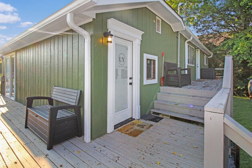 103 S County Road 625 E, Avon, IN à vendre - Photo du bâtiment - Image 2 de 15