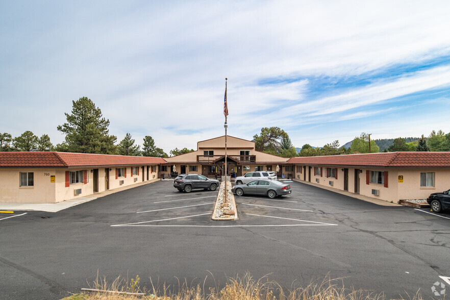 760 S Saint Vrain Ave, Estes Park, CO à vendre - Photo du b timent - Image 1 de 1