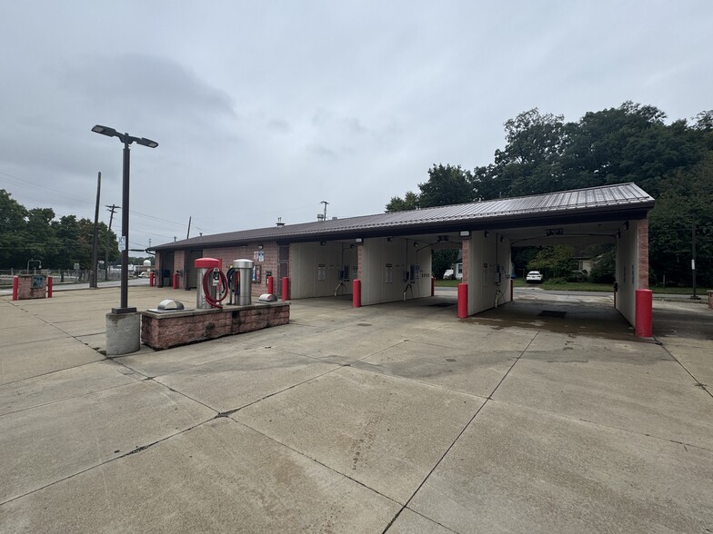 611 W Liberty St, Wooster, OH for sale - Building Photo - Image 3 of 10