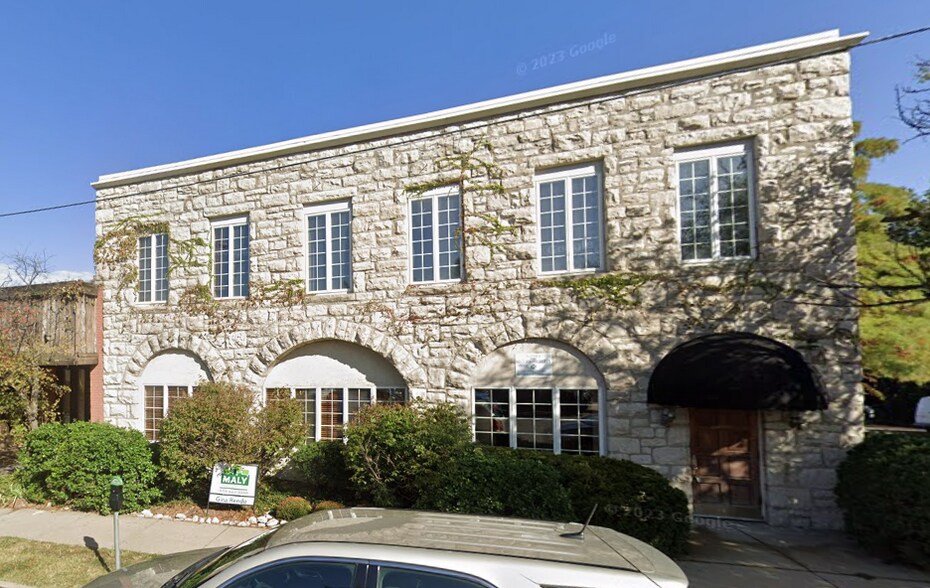 903 E Ash St, Columbia, MO à vendre - Photo du bâtiment - Image 1 de 9