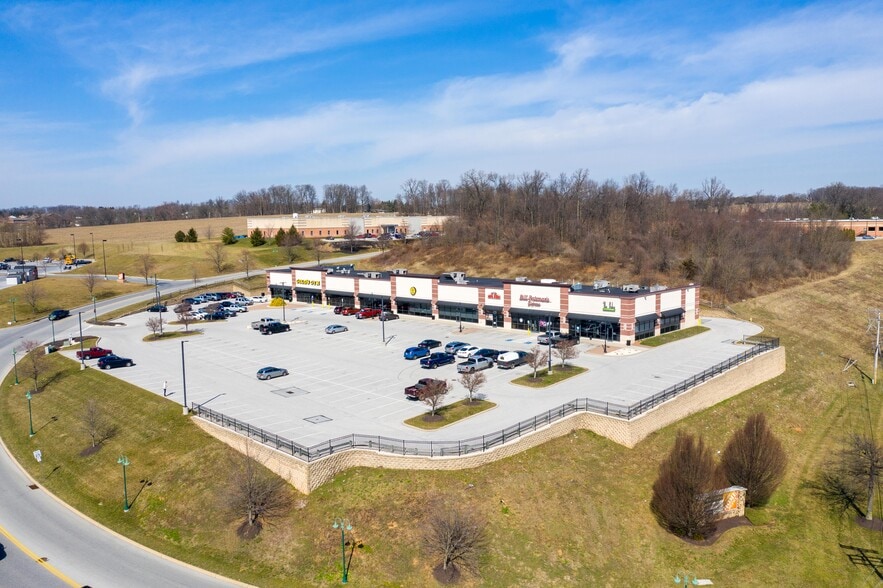 985 Far Hills Rd, New Freedom, PA for lease - Building Photo - Image 1 of 1