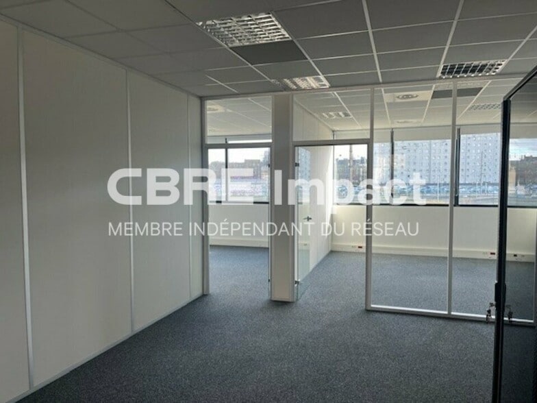 5 Rue Du Président Franklin Roosevelt, Reims for lease - Interior Photo - Image 2 of 11