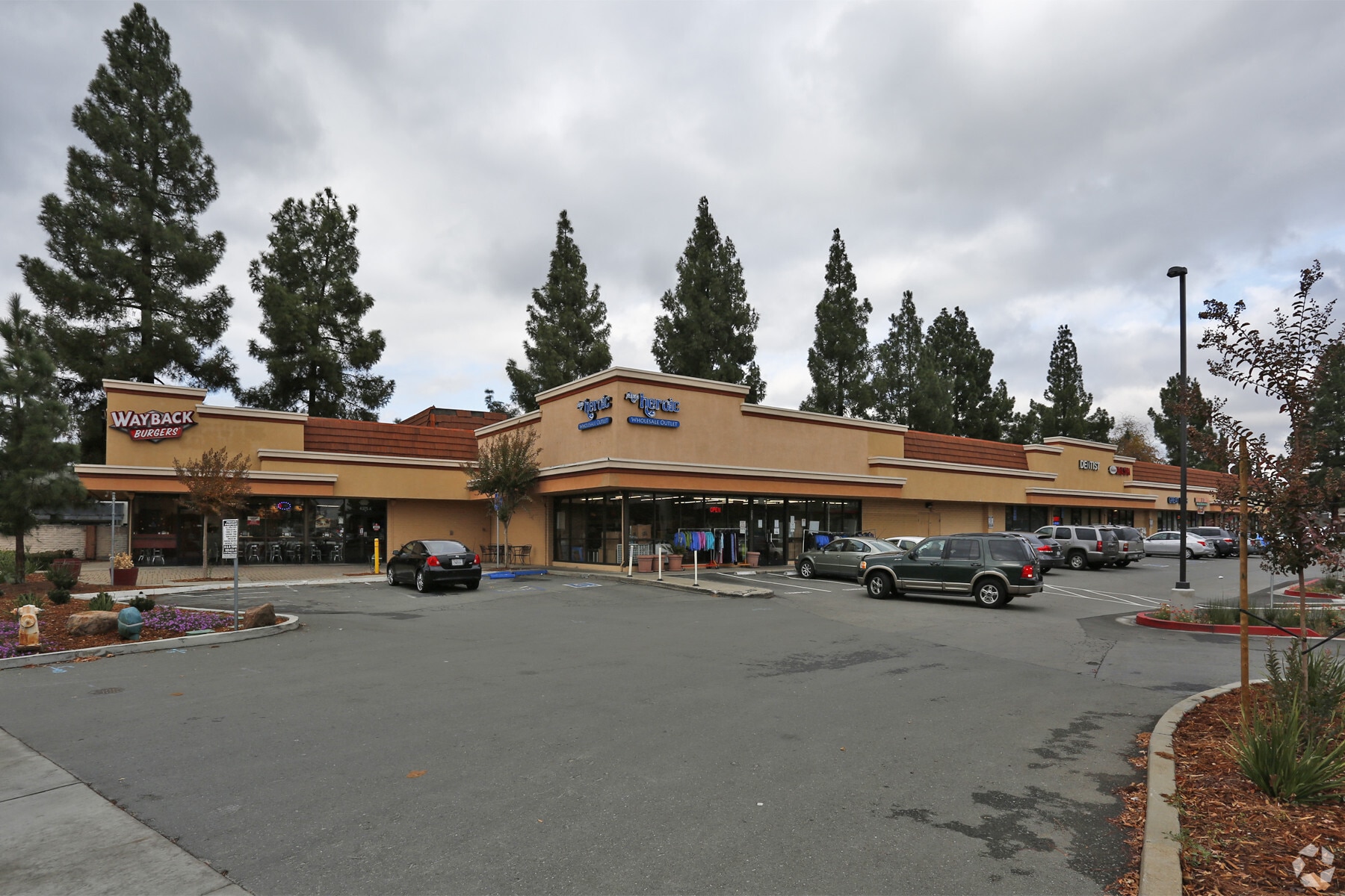 4375 Clayton Rd, Concord, CA for lease Building Photo- Image 1 of 3