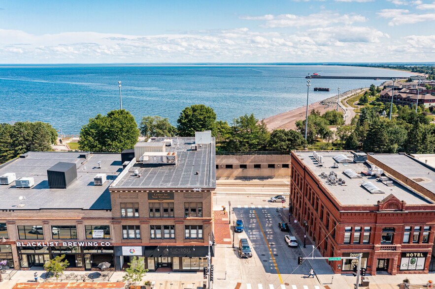 202 E Superior St, Duluth, MN à vendre - Photo du bâtiment - Image 2 de 50