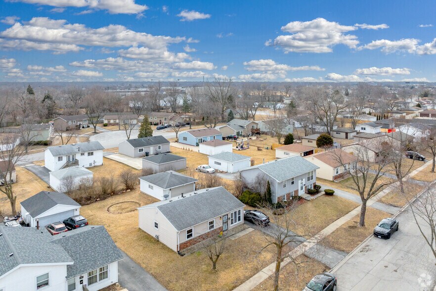 3734 171st St, Country Club Hills, IL à vendre - Photo du bâtiment - Image 3 de 4