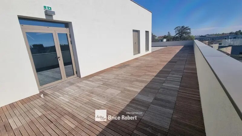 22 Avenue Jean Jaurès, Décines-Charpieu à vendre - Photo du bâtiment - Image 3 de 10