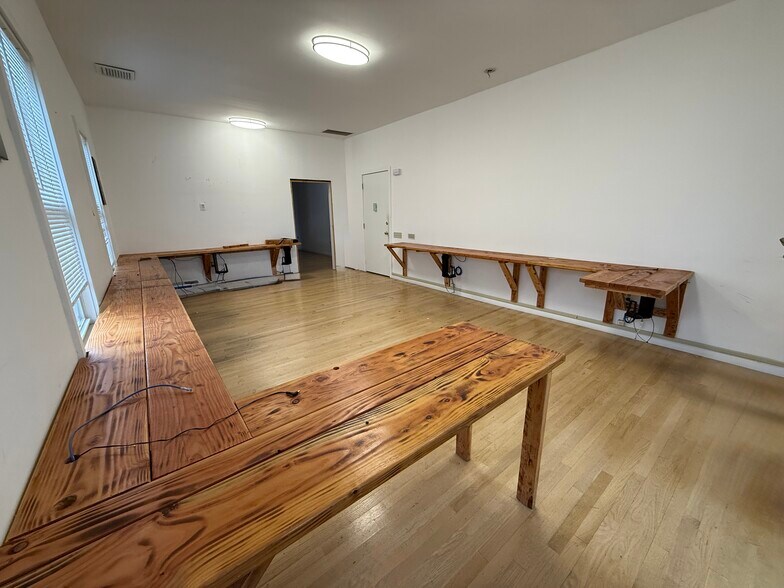 217 Beach 116Th St, Rockaway Park, NY à louer - Photo du bâtiment - Image 2 de 11