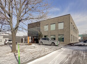 445 Rue Du Parc-Industriel, Longueuil, QC à vendre Photo du bâtiment- Image 2 de 4