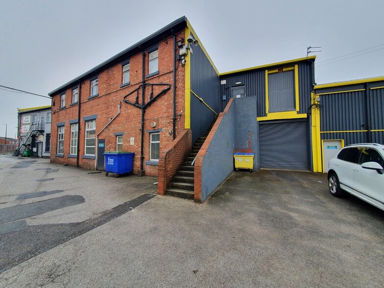 Richmond St, Ashton Under Lyne for lease - Primary Photo - Image 1 of 9