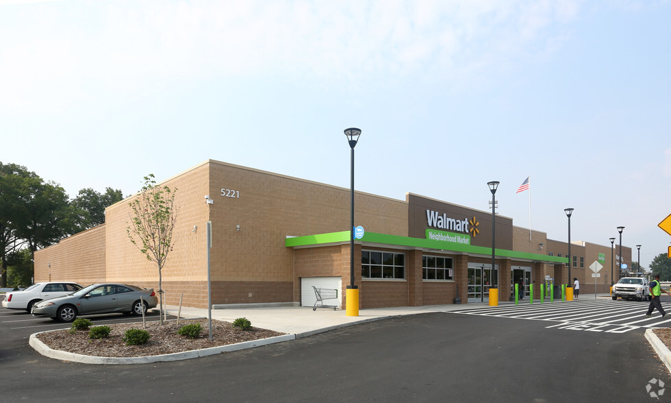 5221 Brook Rd, Richmond, VA for lease - Building Photo - Image 1 of 10