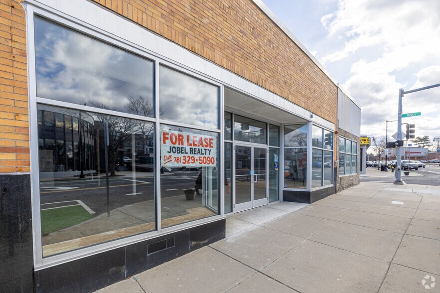 1904-1910 Centre St, West Roxbury, MA for lease - Building Photo - Image 3 of 3