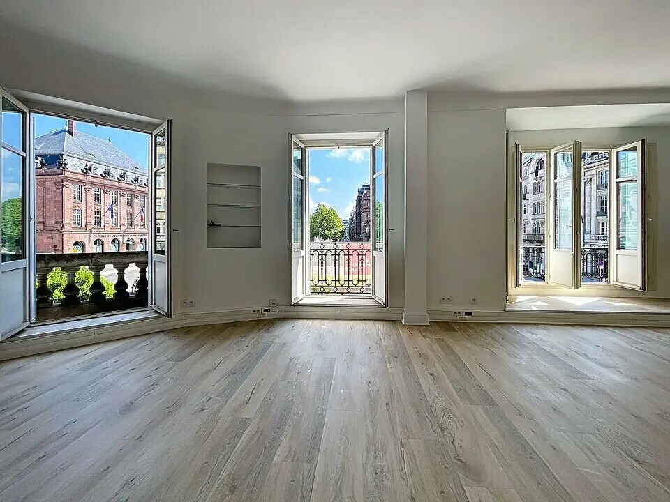 Office in Metz for sale Interior Photo- Image 1 of 13