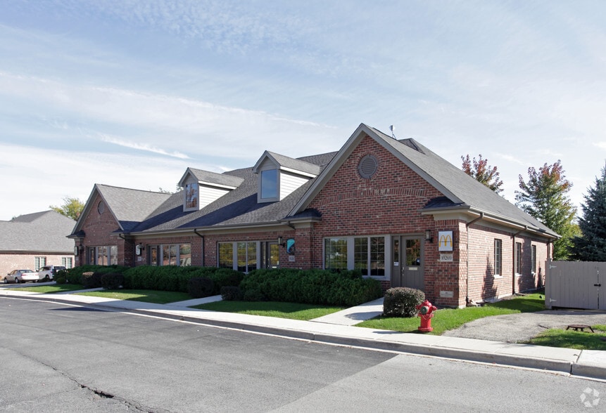 10257-10269 W Lincoln Hwy, Frankfort, IL for lease - Building Photo - Image 1 of 3