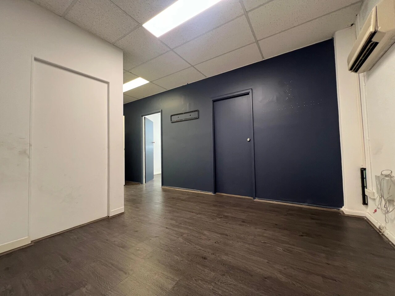 166 Macquarie St, Liverpool for lease Interior Photo- Image 1 of 5