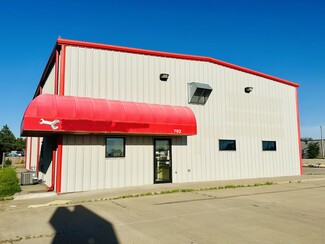 Plus de détails pour 702 S 14th Ave, Dodge City, KS - Industriel à vendre