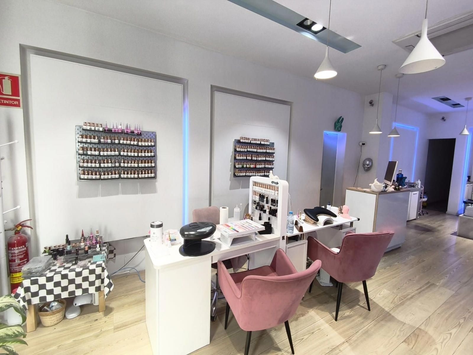 Retail in Barcelona, Barcelona for lease Interior Photo- Image 1 of 11