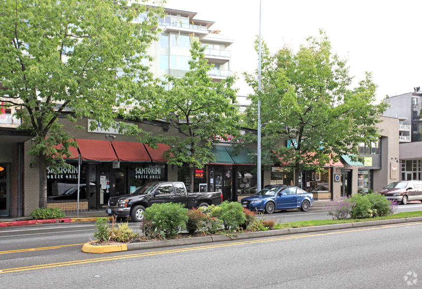 106-114 Central Way, Kirkland, WA for lease - Building Photo - Image 2 of 3