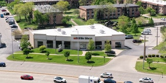 Plus de détails pour 535 Higgins Rd, Hoffman Estates, IL - Commerce de détail à louer