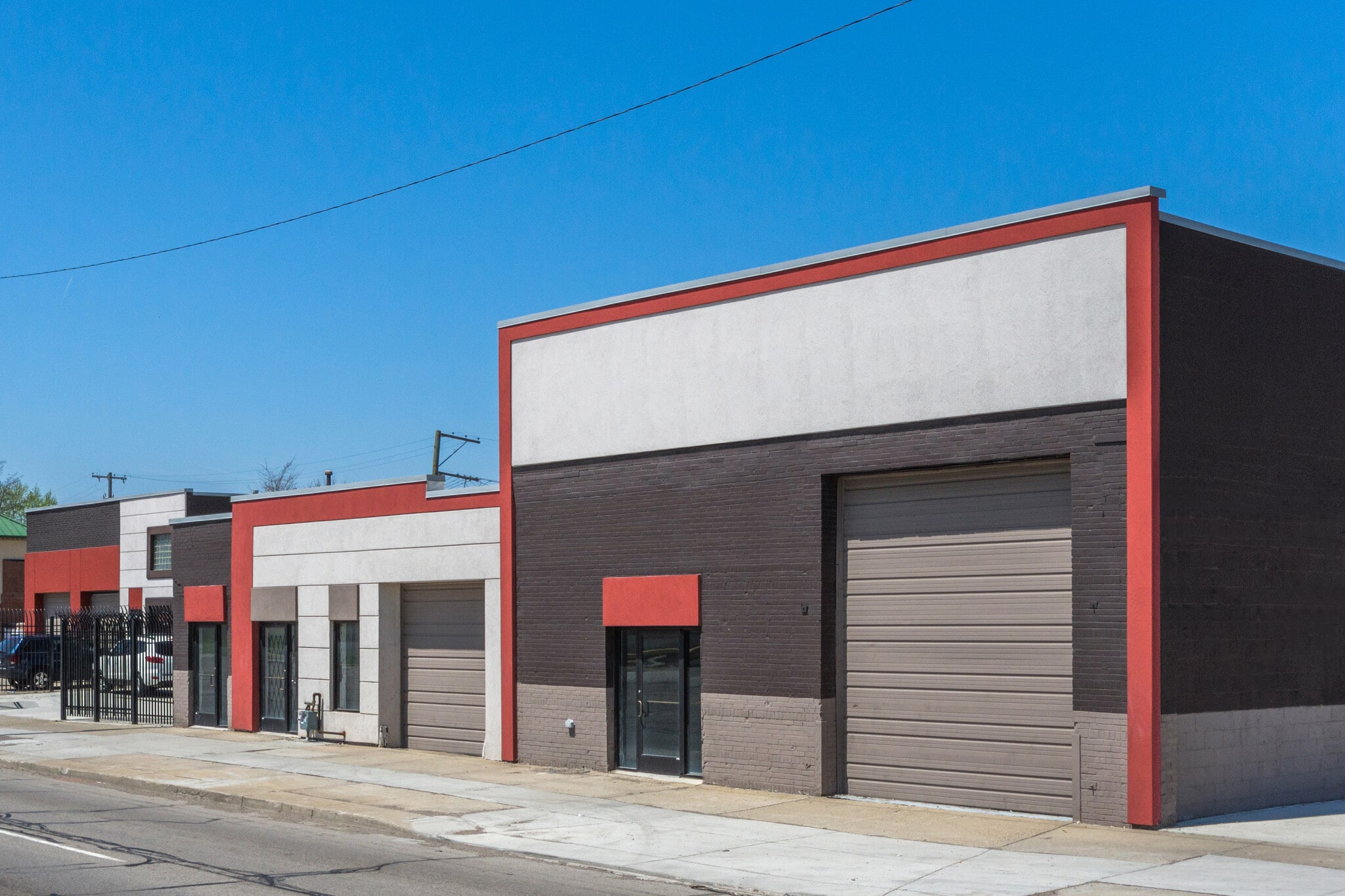 2744 W Davison, Detroit, MI for lease Building Photo- Image 1 of 2