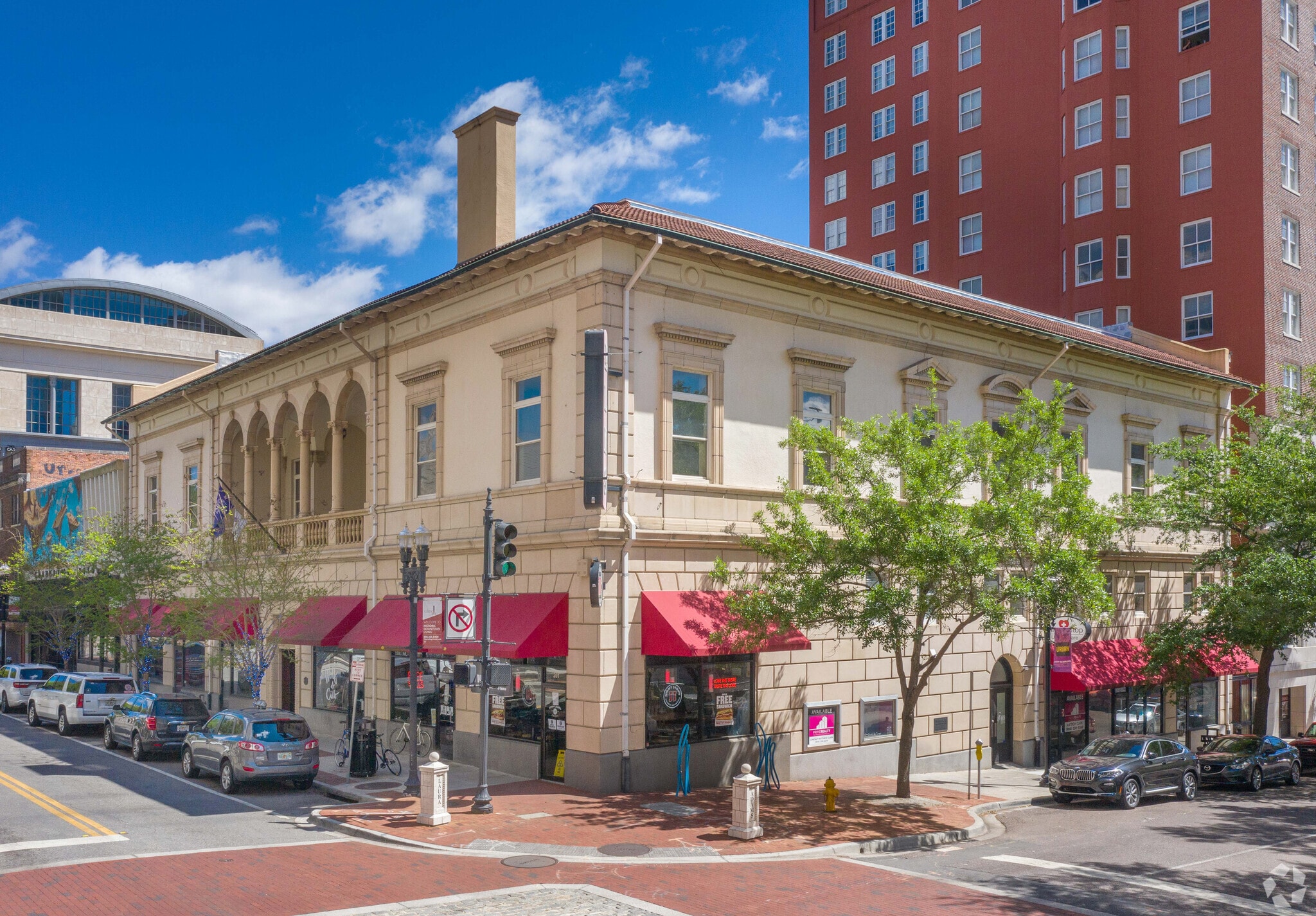 201-213 N Laura St, Jacksonville, FL for lease Primary Photo- Image 1 of 6