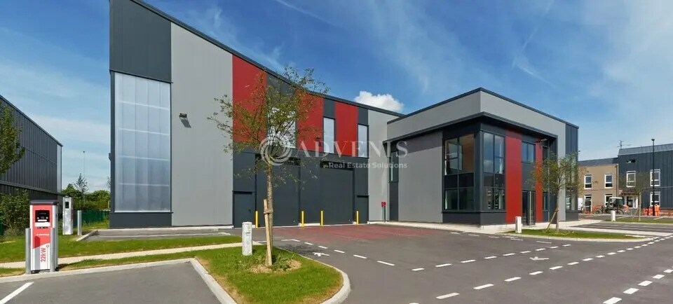 Flex dans Limeil-Brévannes à louer - Photo du bâtiment - Image 1 de 9