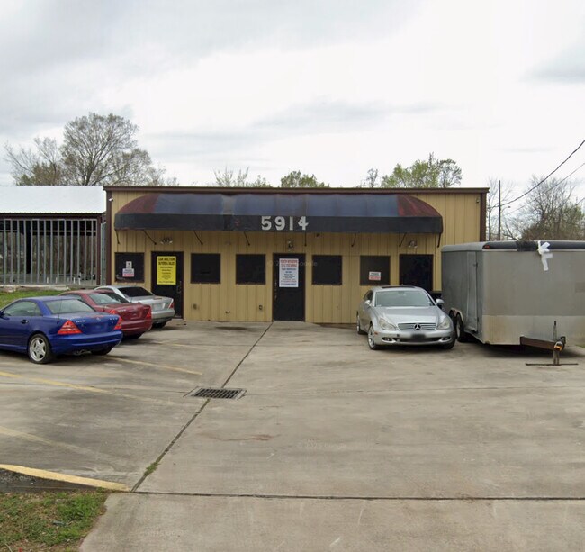 Plus de détails pour 5914 Cullen Blvd, Houston, TX - Commerce de détail à louer