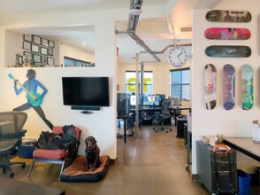 2107 Elliott Ave, Seattle, WA à louer Photo intérieure- Image 2 de 6